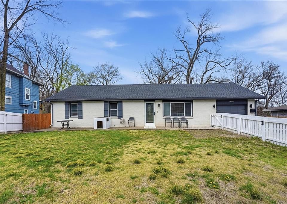 1st image of 1604 Woodland Blvd