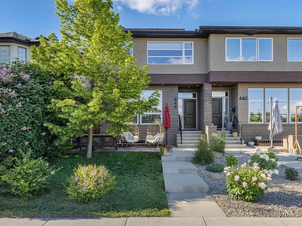 444 S 25th Ave NW, Calgary, AB T2M 2A7