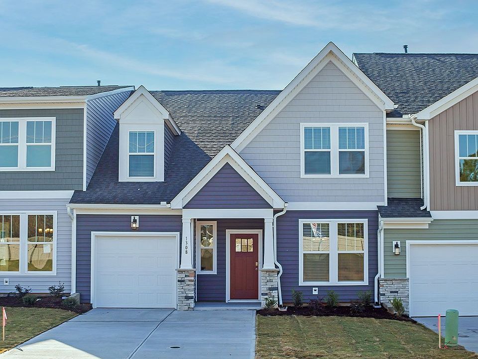 Summit Elevation Exterior front of home