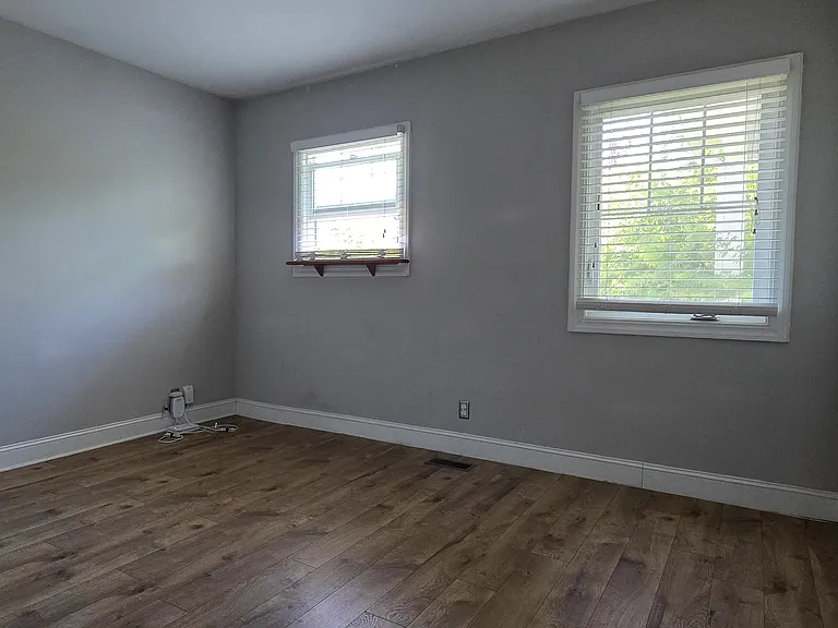 4013 SE Caruthers St — Photo 3