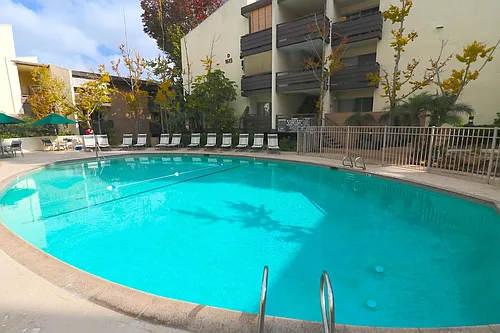 1621 Hotel Cir S Photo 1