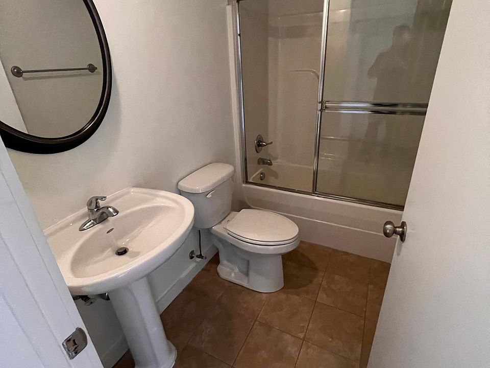1st image of 141 E Wythe St #H
