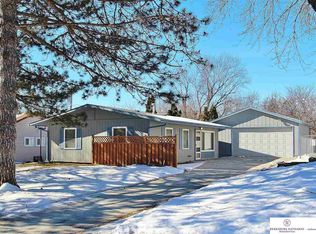 3210 S 38th Ave, Omaha, NE 68105