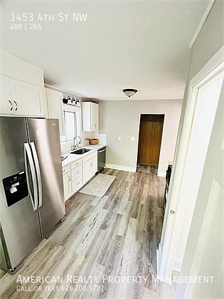 4th image of 1453 4th St NW