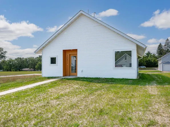 707 NW 7th Ave, Grand Rapids, MN 55744