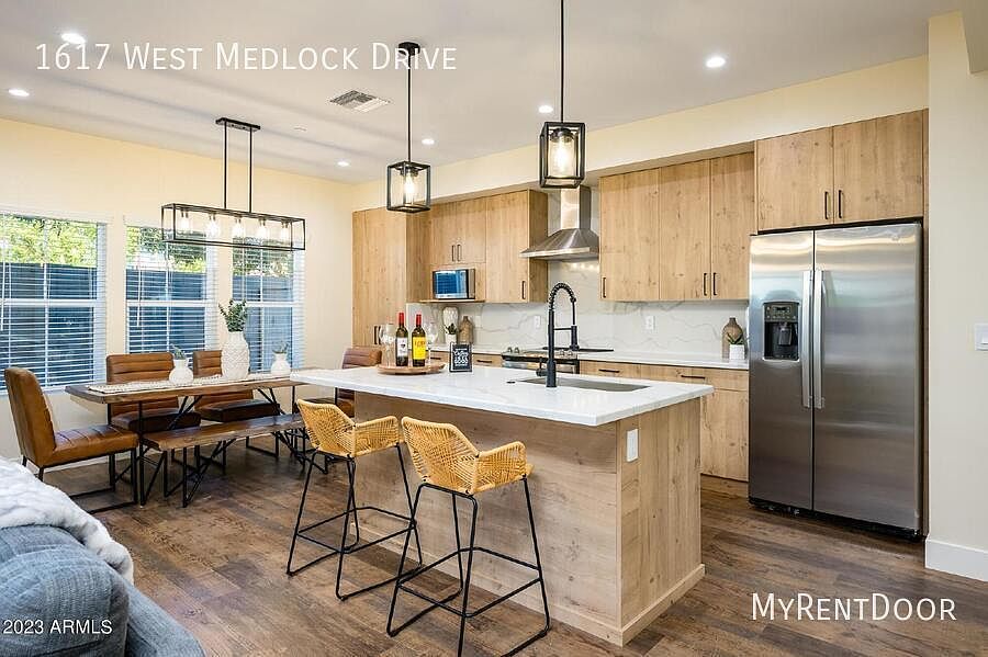 1st image of 1617 W Medlock Dr
