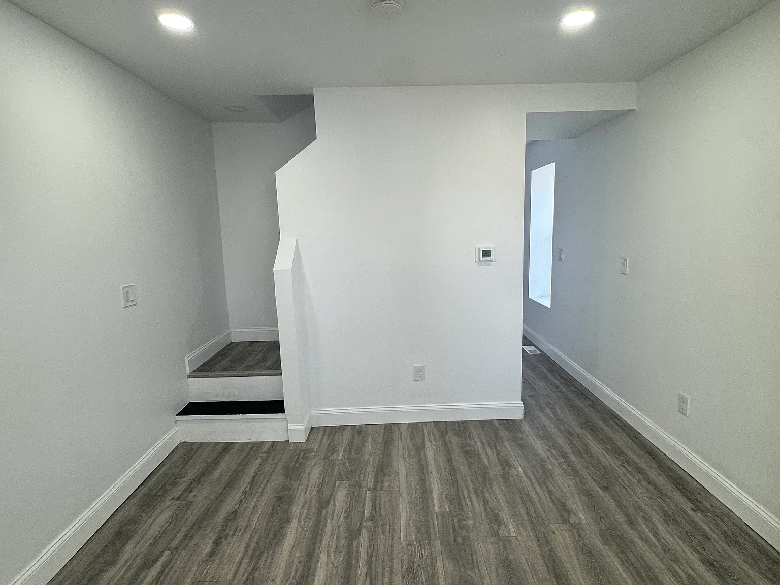 3 bed, 1.5 bath, 1100 sqft, $1,850 — Photo 2