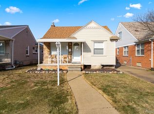 21130 Carlysle St, Dearborn, MI 48124