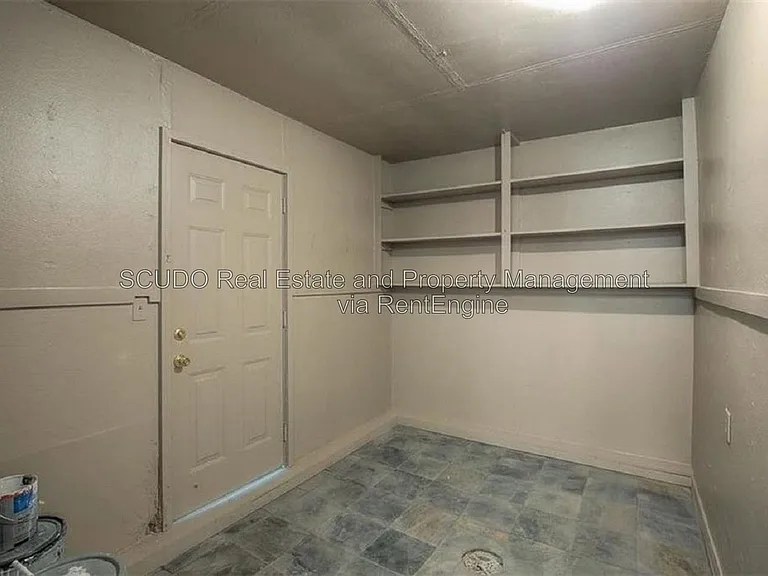7642 Ash St — Photo 10
