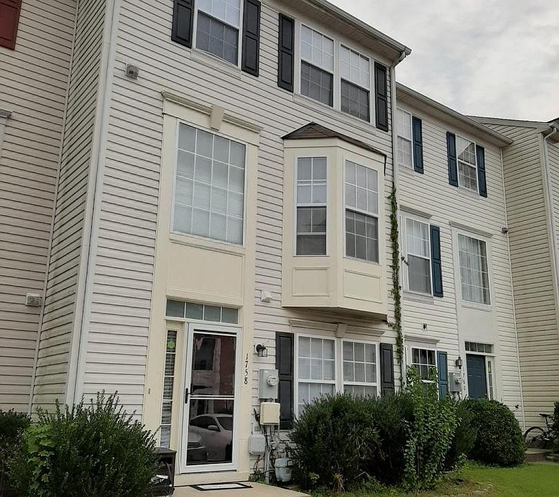 1st image of 1758 Sea Pine Cir #164