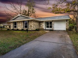 9420 Frostwood St, Dallas, TX 75217