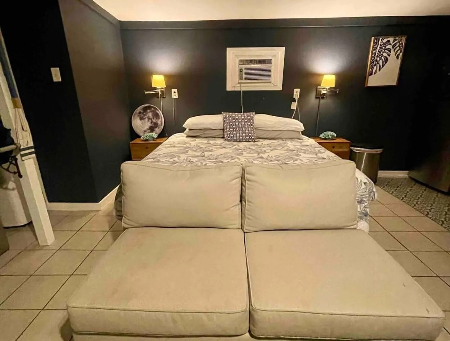 Studio, 1.0 bath, 398 sqft, $2,562 — Photo 2