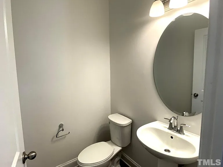 336 Clementine Dr — Photo 17