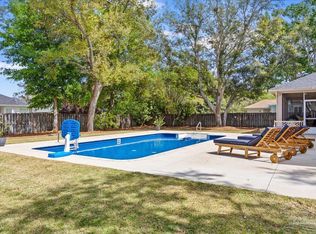 1182 Grand Pointe Dr, Gulf Breeze, FL 32563