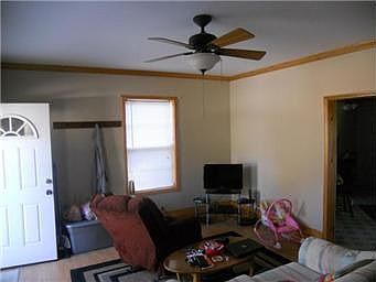 2nd image of 515 Buttinger Pl