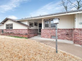 9301 W 9th St N, Wichita, KS 67212