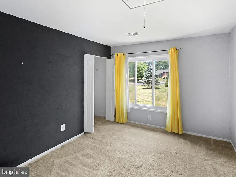 20042 Hob Hill Way — Photo 12