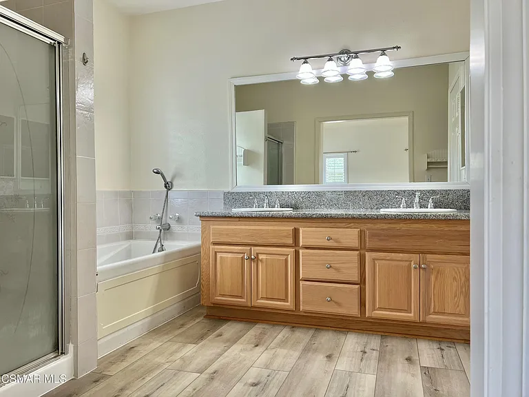 255 N Skyline Dr — Photo 15