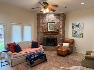 4124 Knightsbridge Ln, Bryan, TX 77802