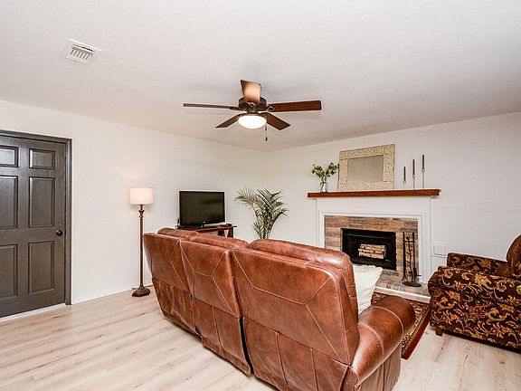 5th image of 3235 E Rangecrest Pl