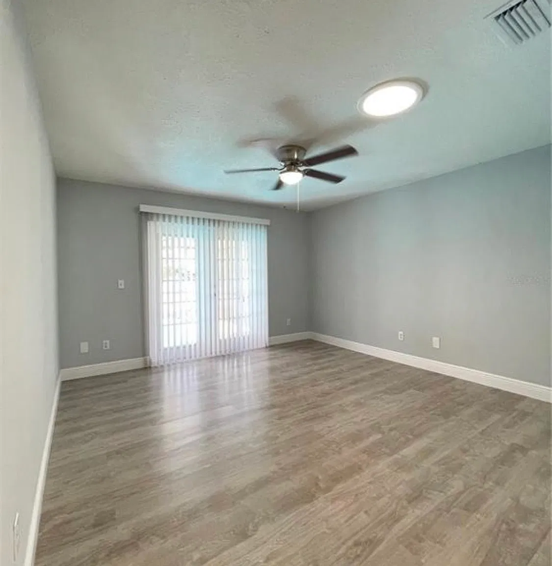 4 bed, 1765 sqft, $3,000 — Photo 1