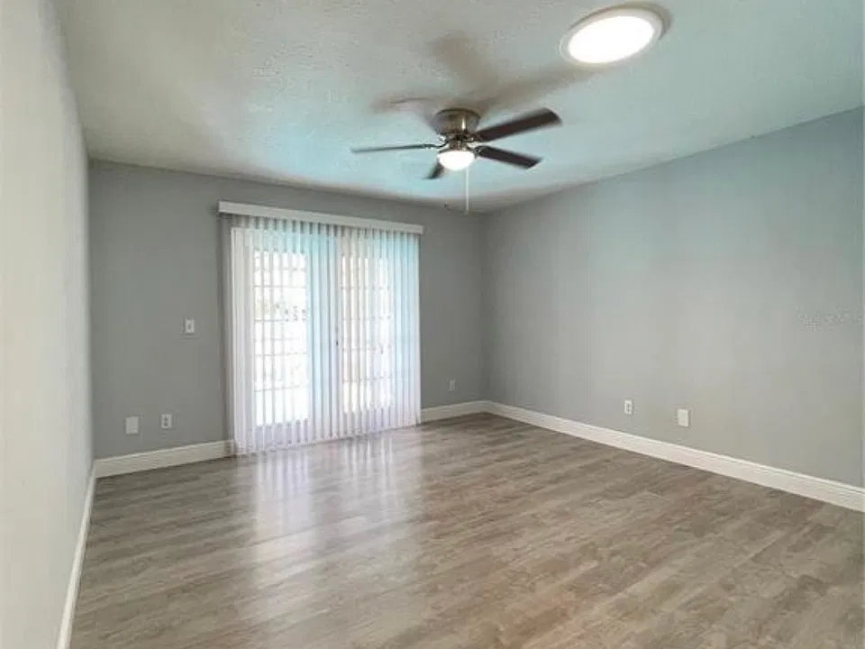 959 Florida Pkwy