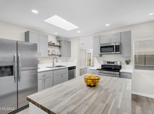 71 E Santa Chalice Dr, Green Valley, AZ 85614