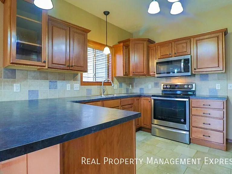 7905 S Grass Creek Dr — Photo 9