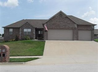 5714 S Lexington Ave, Springfield, MO 65810