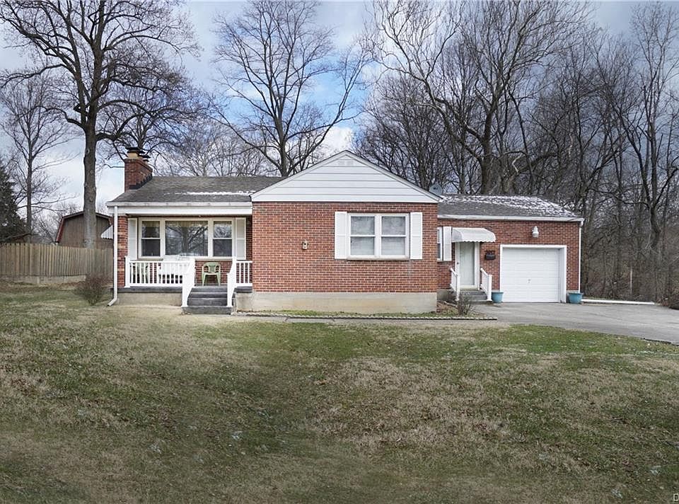 1st image of 3917 Grand Ave