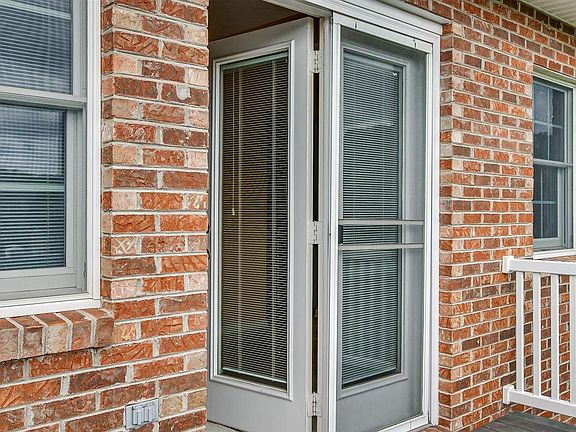 2nd image of 436 Alexander Ave #1