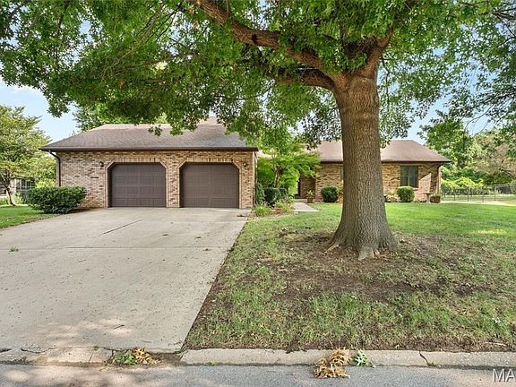 2nd image of 133 Story Circle Dr