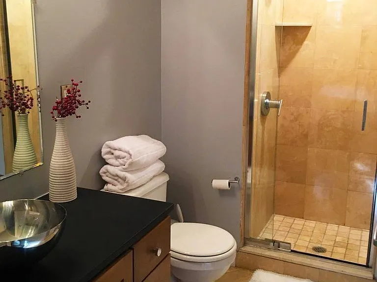 914 Spruce St #4 — Photo 32