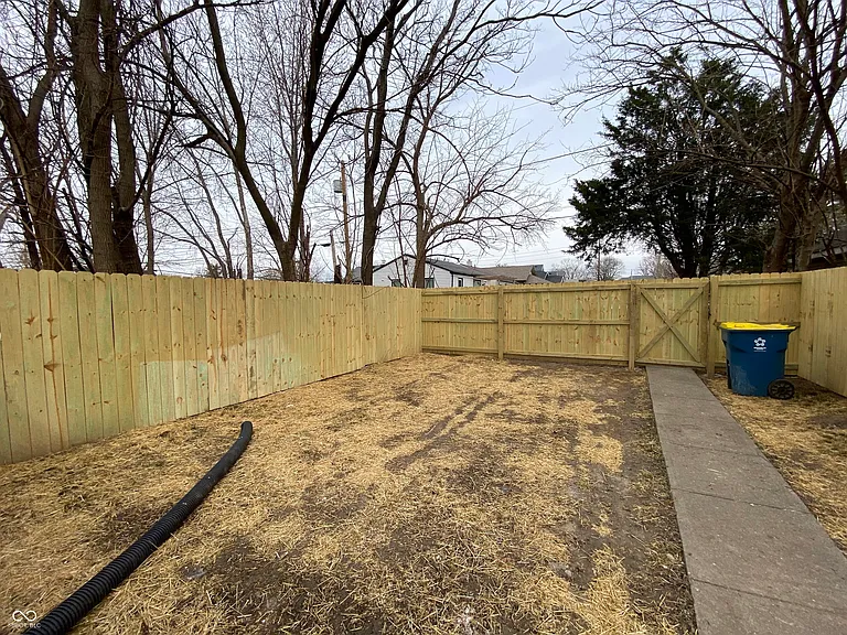 1518 Lawton Ave — Photo 18