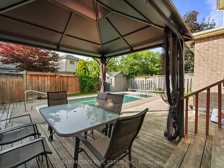 6251 Saltmarsh Ct — Photo 42