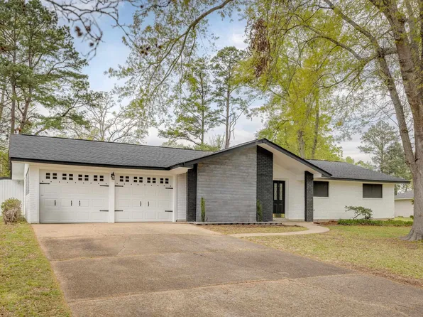 104 Dupont Dr, West Monroe, LA 71291