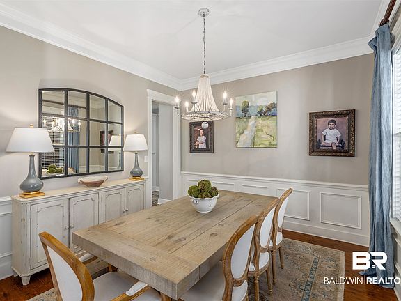 5th image of 378 Lambton St
