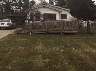 2006 Water St, Port Huron, MI 48060