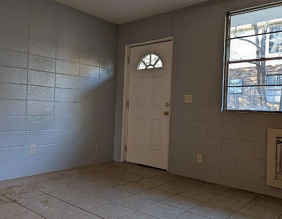 3rd image of 1226 43rd Ave #2