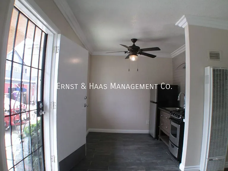 1125 Saint Marys Ct #1A — Photo 4