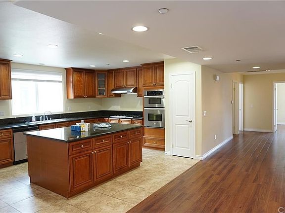 4th image of 417 S Lincoln Ave