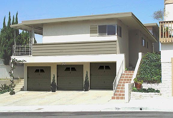 234 Avenida Cabrillo (triplex: A shown, B & C in back)