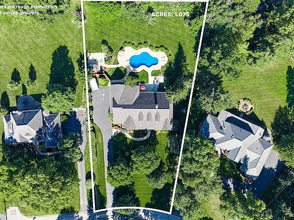 3rd image of 8000 Chinquapin Ln