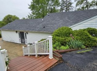 23803 W Long Grove Rd, Deer Park, IL 60010