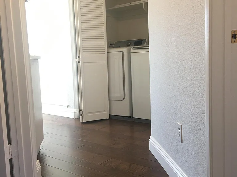 10340 Wateridge Cir — Photo 14