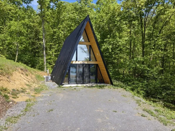 1094 Us Highway 25 #E, Newport, TN 37821