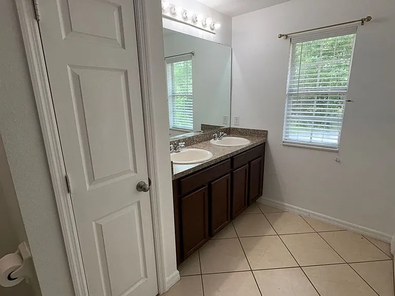 2875 Sunstone Dr — Photo 31