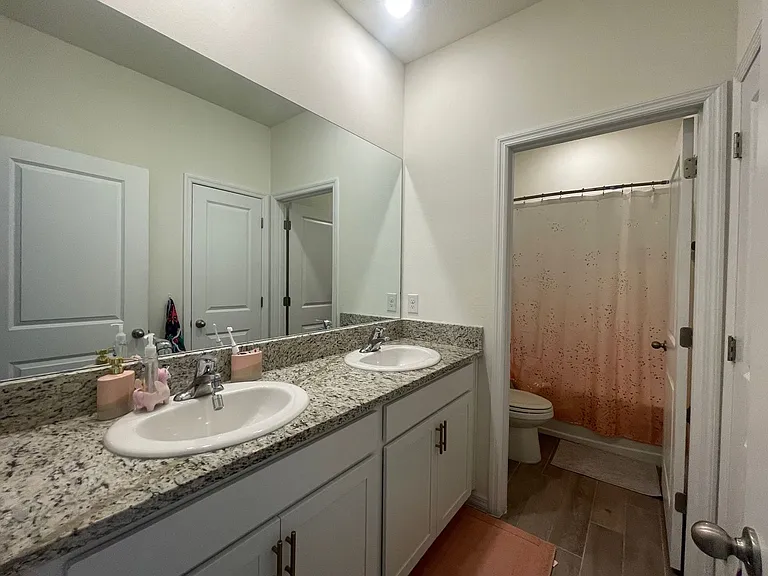 13616 NW 14th Pl — Photo 25