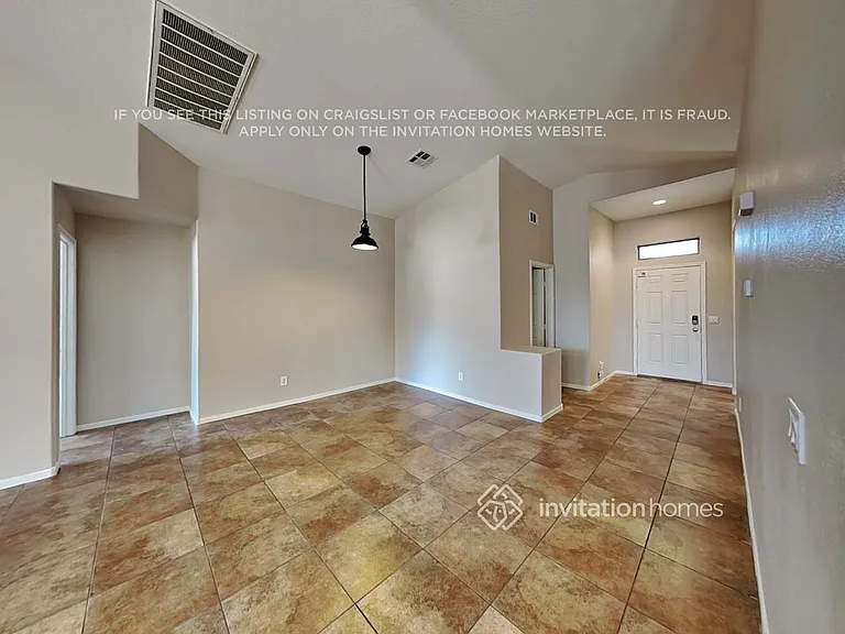 5745 Oasis Ridge St — Photo 3
