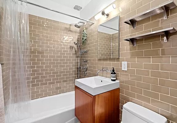 5th image of 460 W 23rd St APT Gf